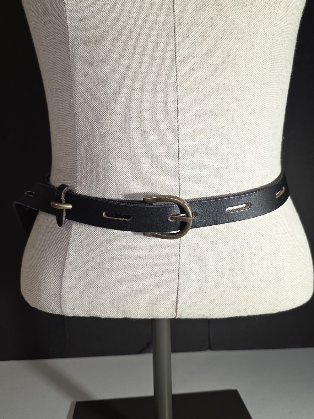 Time and Tru Black Leather Belt with Antiqued Brass Buckle Sz XL - Picture 5 of 16